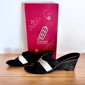 Italian Shoemakers Women's White and Black Sandals Size 8
